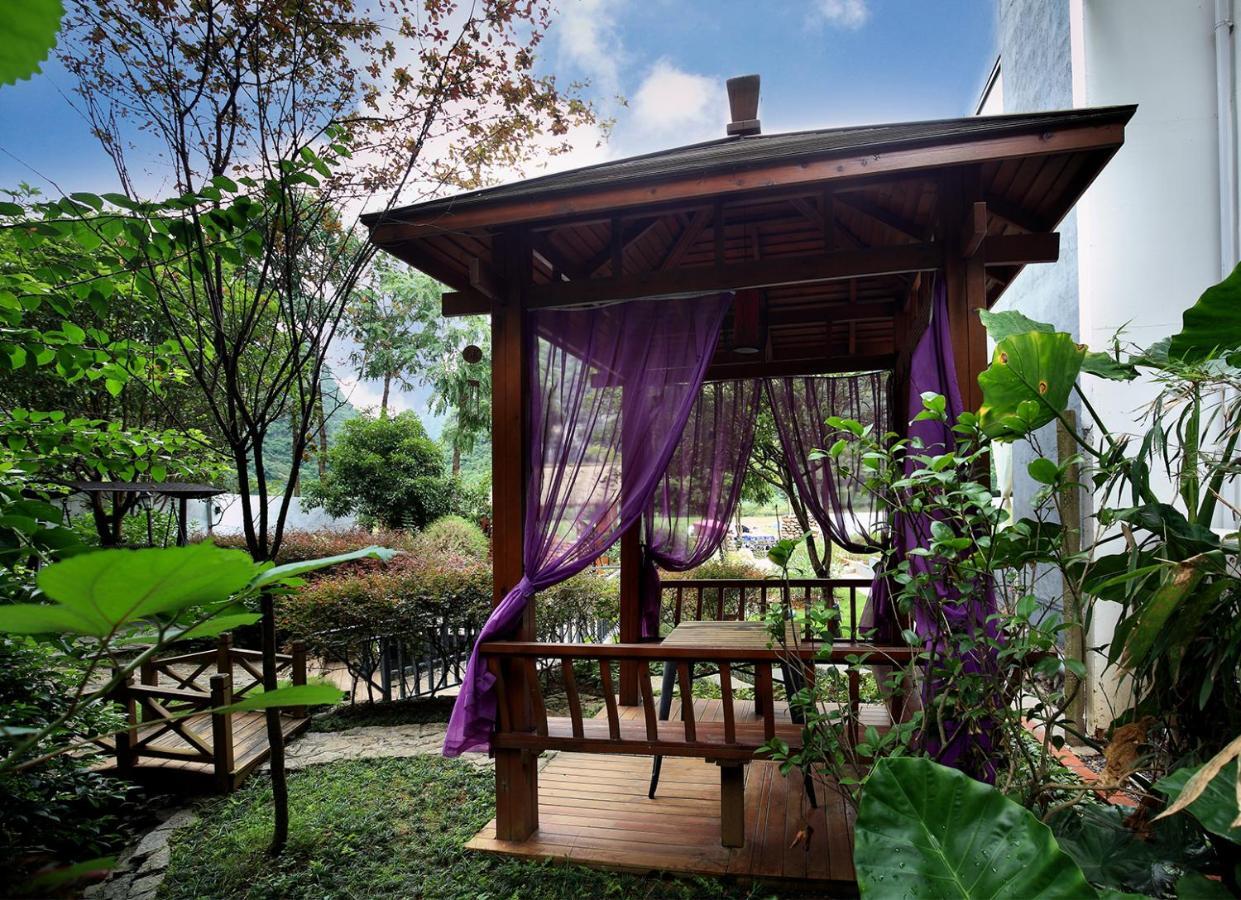 Blue Sky Hotel Yangshuo Exteriör bild